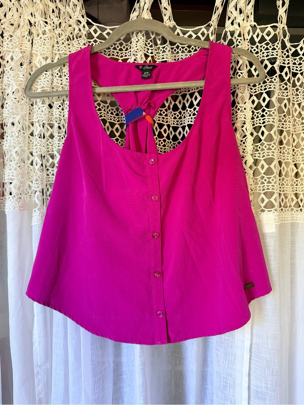 Guess: Button-Front Tank with Twist Back Detail: M: Fuscia